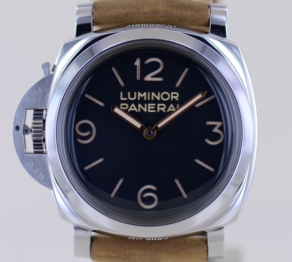 Luminor 1950 Left-Handed PAM 557 black 47mm Limited 700 pieces B+P